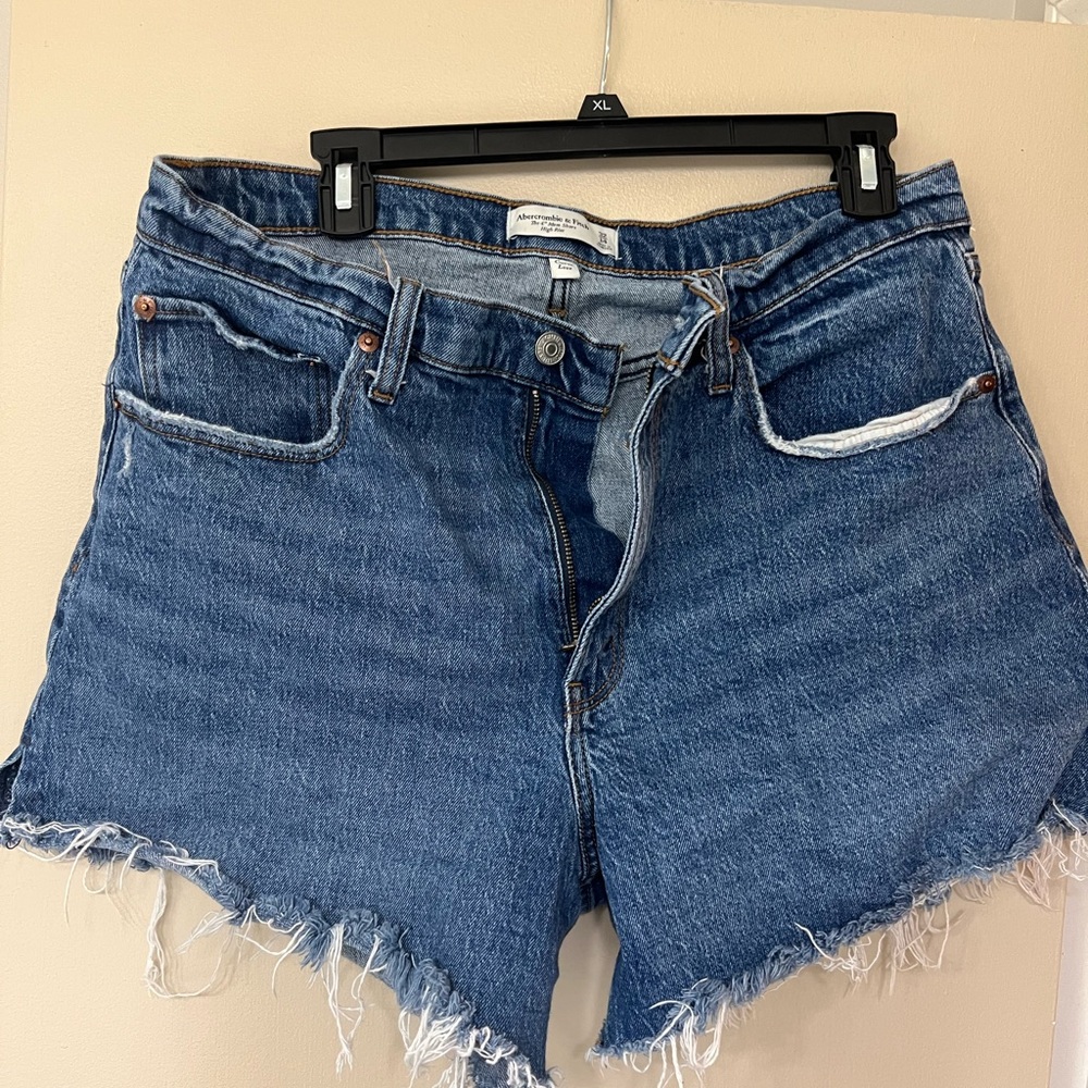Abercrombie High Rise Mom Shorts